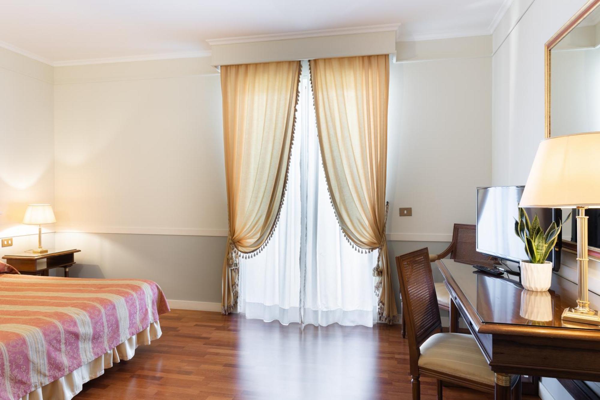Hotel Tuder Todi Exterior photo
